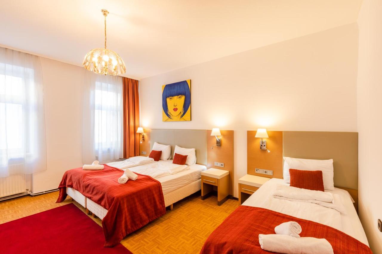 Hallo Nr 8 Vienna